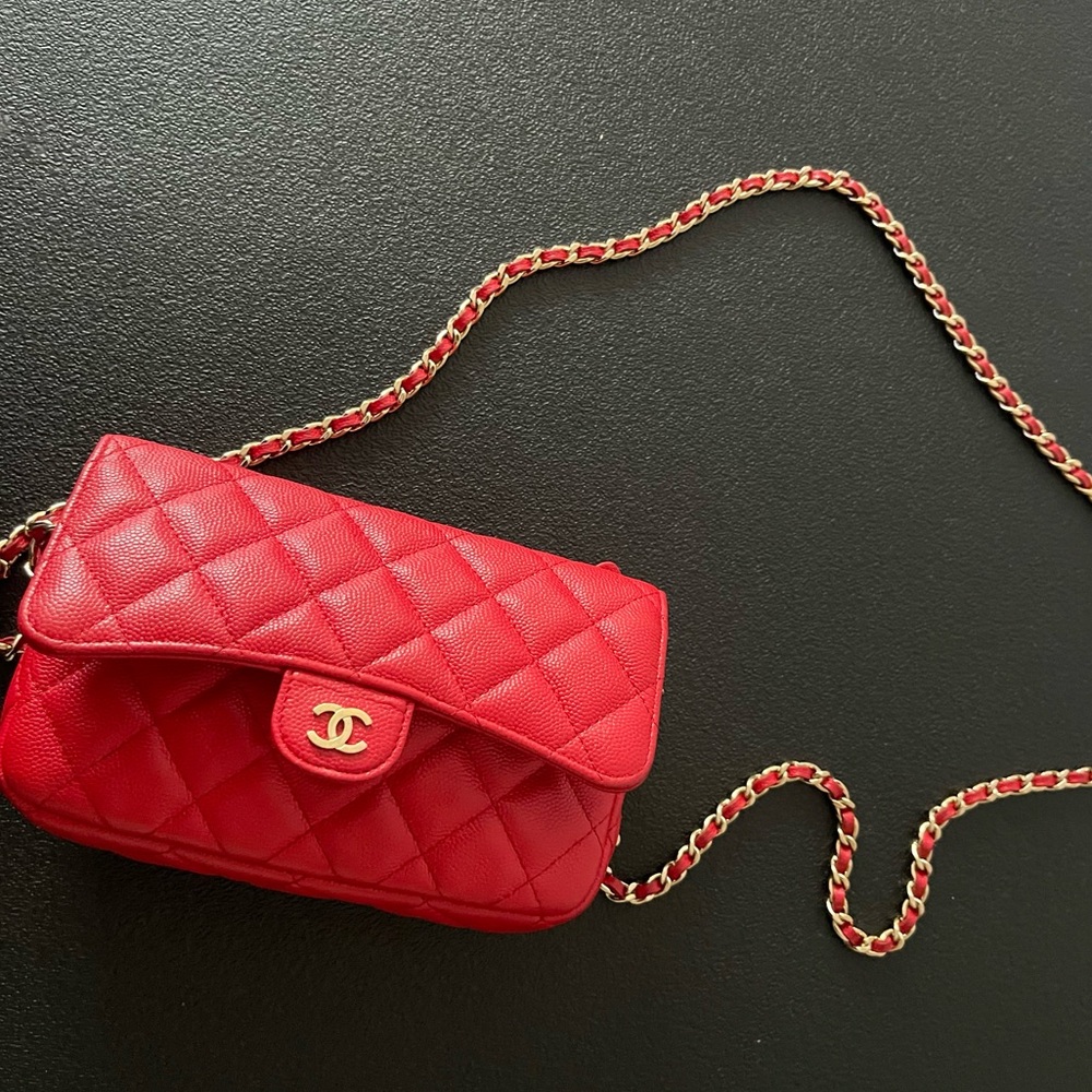 Caviar Quilted Flap Phone Holder With Chain Red